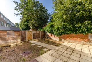 1 Lingfield Gardens 24