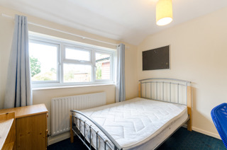 73 Pond Meadow 14