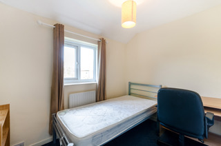 73 Pond Meadow 14